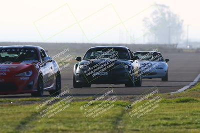 media/Jan-18-2026-CalClub SCCA (Sun) [[8bc6468723]]/Group 7 Race/Turn 1/